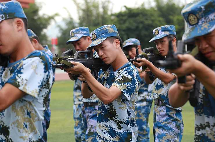 仁眾團建之企業軍訓方案